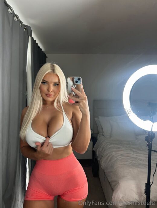 anna huntt